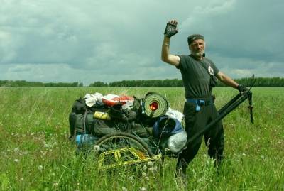 Известный украинский путешественник собрался пешком дойти из Киева в Днепр