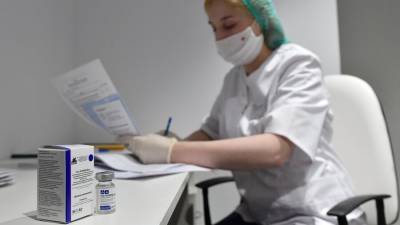 Главный инфекционист США оценил данные по российской вакцине