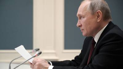 Президент РФ обсудил с главой Евросовета возможность использования "Спутника V" в ЕС