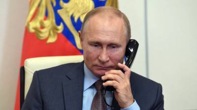 Путин поговорил по телефону с главой Евросовета Мишелем