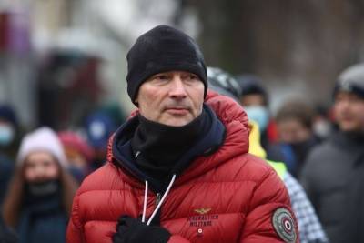 Суд в Екатеринбурге отказался переносить заседания по делу об участии Ройзмана в митингах