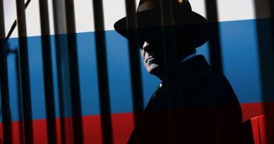 Болгария решила выслать двух российских дипломатов-шпионов