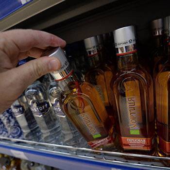 Украинцы больше тратят на алкоголь и табак, чем на здоровье — Госстат