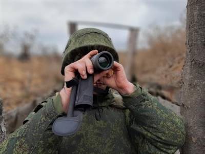 Жители ЛНР заметили боевиков "Правого сектора" у линии соприкосновения в Донбассе