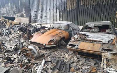 Пожар уничтожил уникальную коллекцию автомобилей: ущерб на миллионы $
