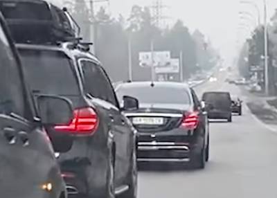 Ринат Ахметов - Mercedes - На чем ездит самый богатый украинец: кортеж Ахметова попал на видео - news.bigmir.net - Киев