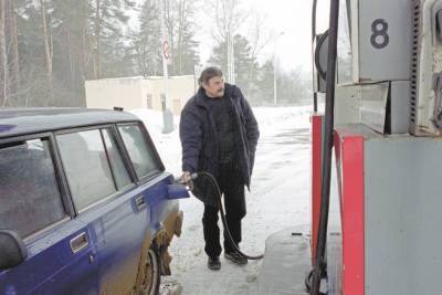 Оптовые цены на бензин выросли в 6 раз сильнее розничных