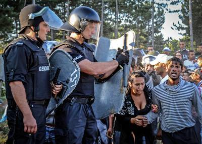 Болгарская полиция предотвратила драку двух рэперов за место в парламенте