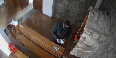 На Закарпатье вор продезинфицировал руки, перекрестился и ограбил церковь (видео)