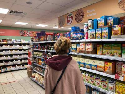 Российские власти допустили продление заморозки цен на сахар и масло