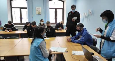 Первый украинский клуб полным составом вакцинировали от коронавируса