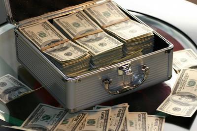 Правительство планирует изымать потенциально коррупционные деньги чиновников в России