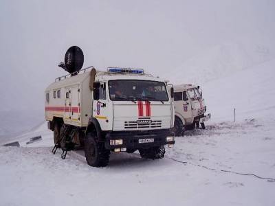 Около 15 человек могли попасть под сход лавины в Мурманской области