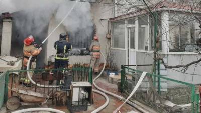 Упал с крыши: в Одессе погиб спасатель во время тушения пожара
