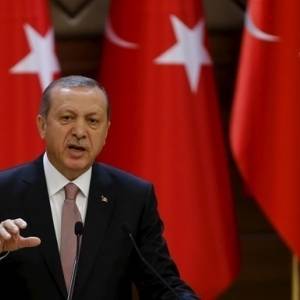 Эрдоган уволил главу центробанка и лира обвалилась