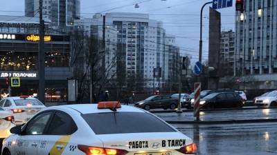 Петербуржцы высказали свое отношение к идее создания кодекса этики таксистов