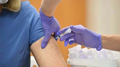 К середине июня вакцинацию от коронавируса пройдет порядка 30 млн россиян