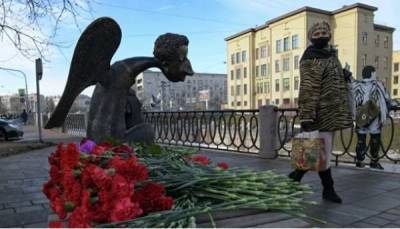 Власти Петербурга поддержали идею установить памятник всем жертвам COVID-19