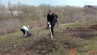Одесские общественники облагородили склоны санатория Чкалова (фото, видео)