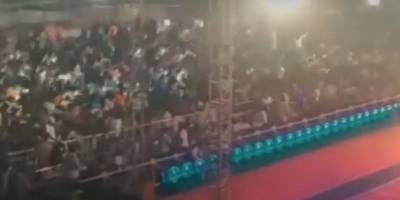 На турнире по кабадди в Индии упала трибуна со зрителями – более 100 пострадавших, видео - ТЕЛЕГРАФ