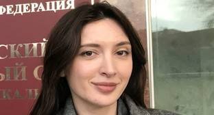 Суд признал незаконным задержание Хатукаевой на акции в Махачкале