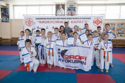 Около 70 спортсменов приняли участие в первенстве Южно-Сахалинска по карате