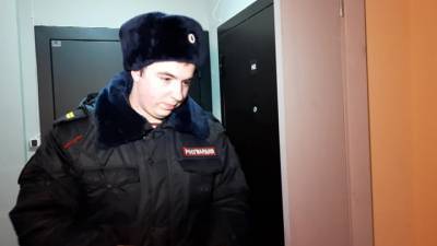Сотрудник Росгвардии в Вологде спас из огня семью