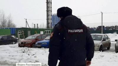 Сотрудник Росгвардии спас троих человек на пожаре в Вологде
