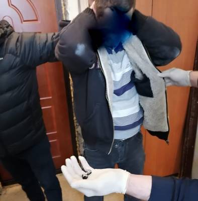 Полицейские задержали в Поронайске распространителей наркотиков
