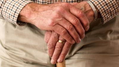 Власти Оренбуржья отменили обязательную самоизоляцию для пожилых людей