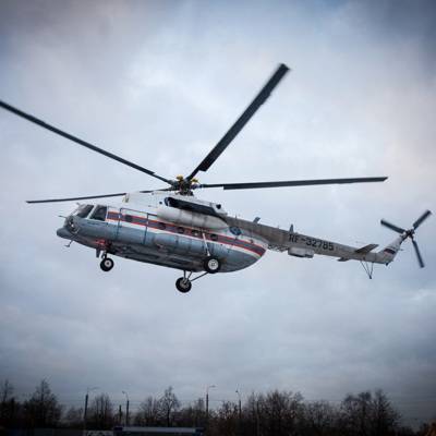 Вертолет вылетел для эвакуации школьницы, попавшей под лавину в Мурманской области