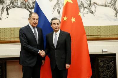 Отношения Китая и России будут развиваться по всем направлениям – МИД КНР