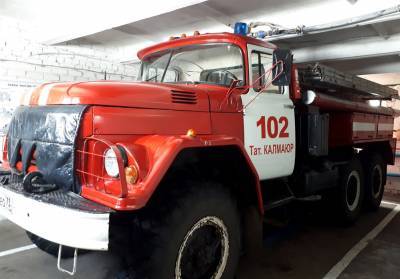 Ульяновские спасатели вытащили автомобиль скорой помощи из снежной ловушки