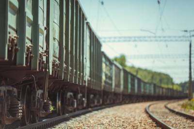 Поезда с углем и лесом стали застревать на российско-китайской границе
