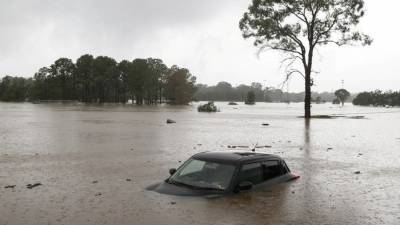 Видео: на Австралию обрушилось сильнейшее за 100 лет наводнение
