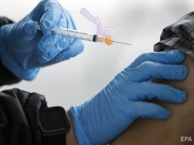 В мире стали меньше делать прививок от коронавируса – данные Bloomberg