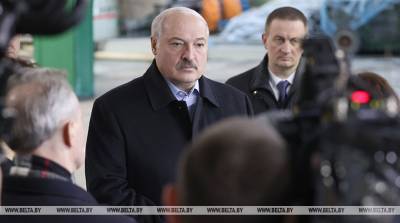 Лукашенко потребовал навести порядок на незадействованной территории кожевенного завода в Гатово
