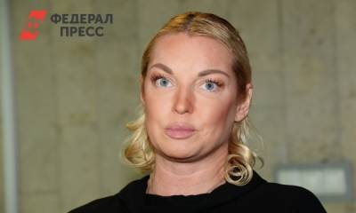 «Проехала с шоу-программой»: Волочкова предстала перед россиянами в необычном амплуа