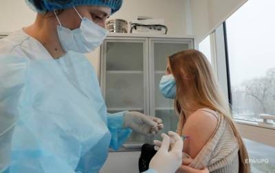 Почти 122 тысячи украинцев получили COVID-прививки