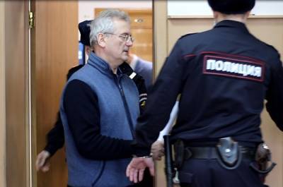В ОНК рассказали о самочувствии арестованного губернатора Пензенской области