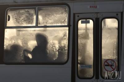 В Сибири водитель автобуса скончался во время движения