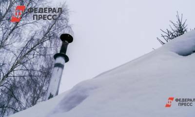 Снежная глыба едва не убила школьника в Омске
