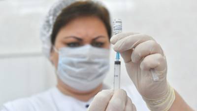 Названо число россиян, которые привились первым компонентом вакцины от COVID-19