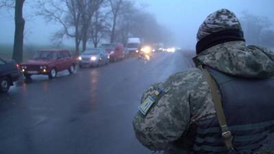 Въезд на Украину стал возможен только при отрицательном тесте на ковид