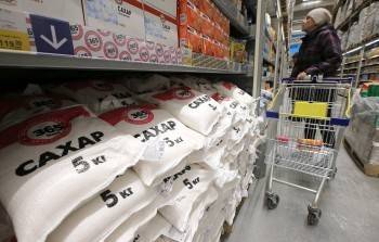 В магазинах исчезает дешевый сахар по фиксированным ценам