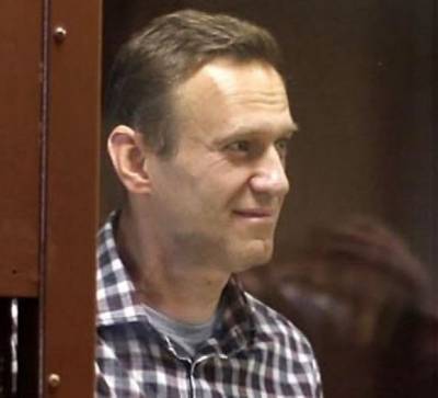 В КПРФ призвали привлечь Навального к ответственности за клевету на Путина