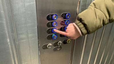 В Петербурге пока что не будут брать плату за лифты с жильцов первых этажей