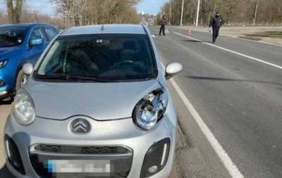 На Одещині 13-річна дівчинка зненацька вибігла на дорогу і загинула