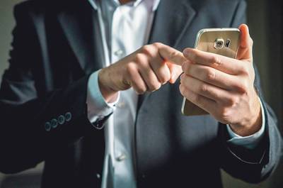 В ФСБ предлагают создать базу идентификаторов мобильных телефонов