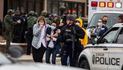 10 человек погибли в массовой стрельбе в продуктовом магазине Колорадо